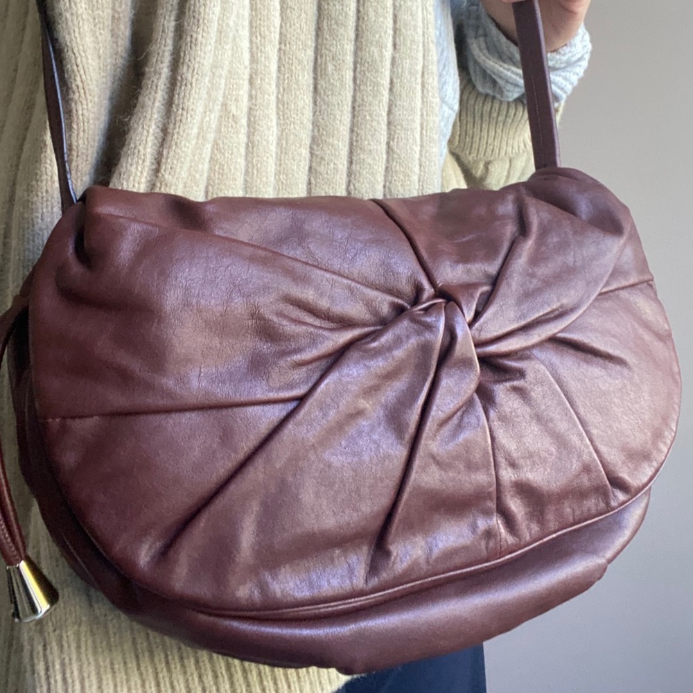 Dolce Gabbana leather cross body shoulder bag.